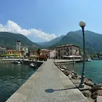 Ines Tra E Montagna - D'iseo * פיזונייה