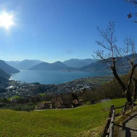 Ines Tra E Montagna - D'iseo