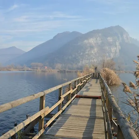 Ines Tra E Montagna - D'iseo
